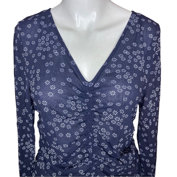 Vince Camuto Blouse Front Middle Ruched Ties Size Large - Picture 3 of 8